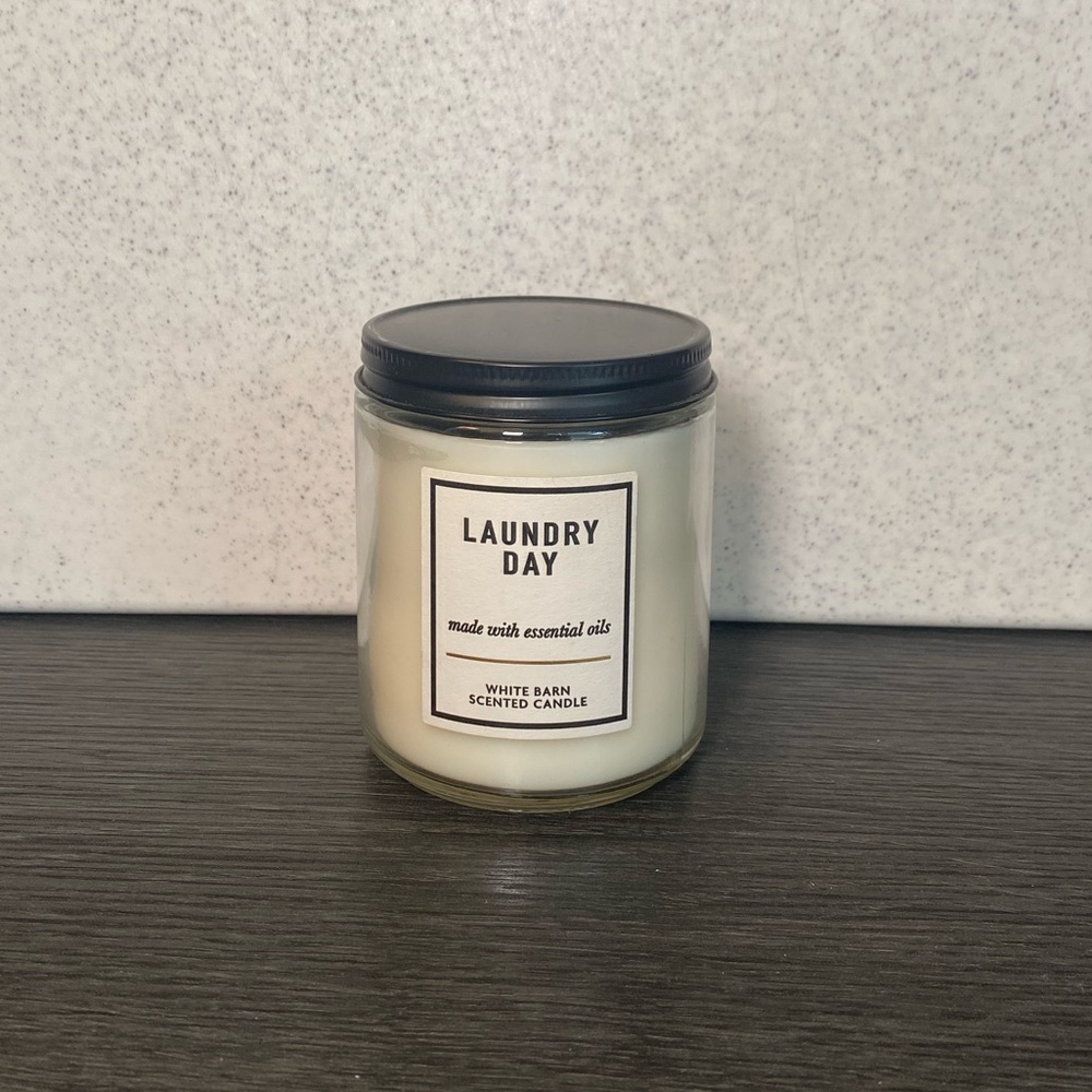 Bath & Body Works Laundry Dry Single Wick Candle